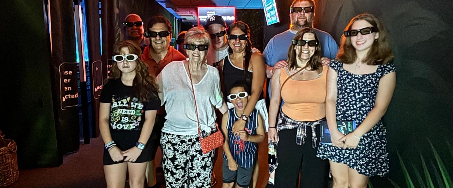 hologram-zoo-group-trip-1